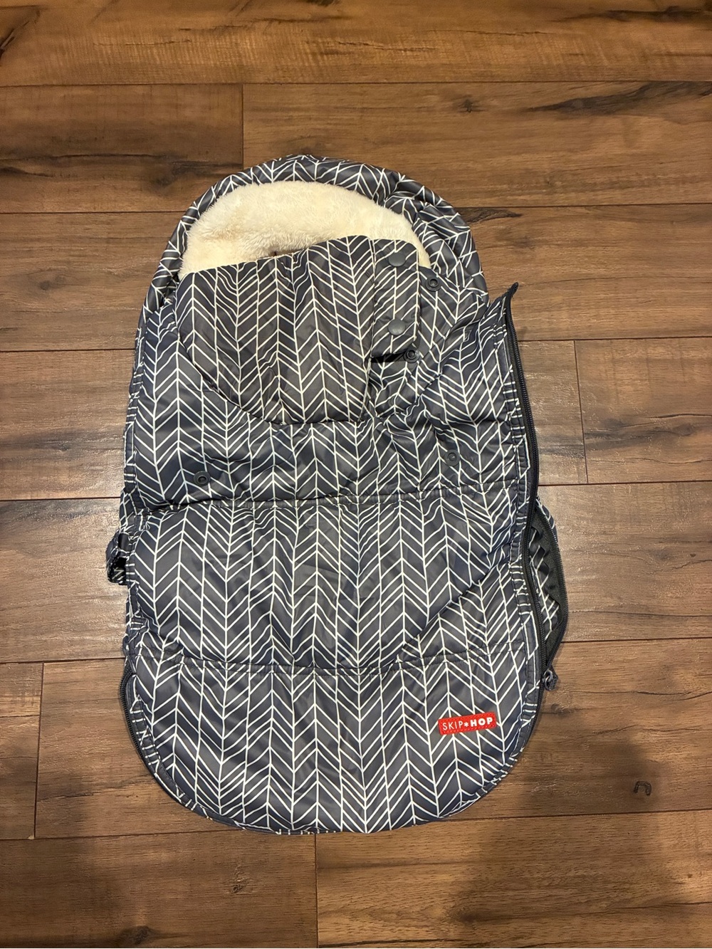 Skip Hop winter carseat cover